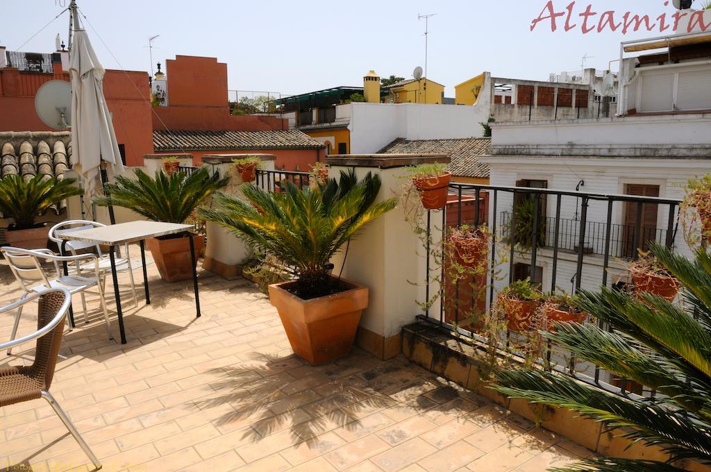 Apartamentos Altamira Sevilla Ruang foto