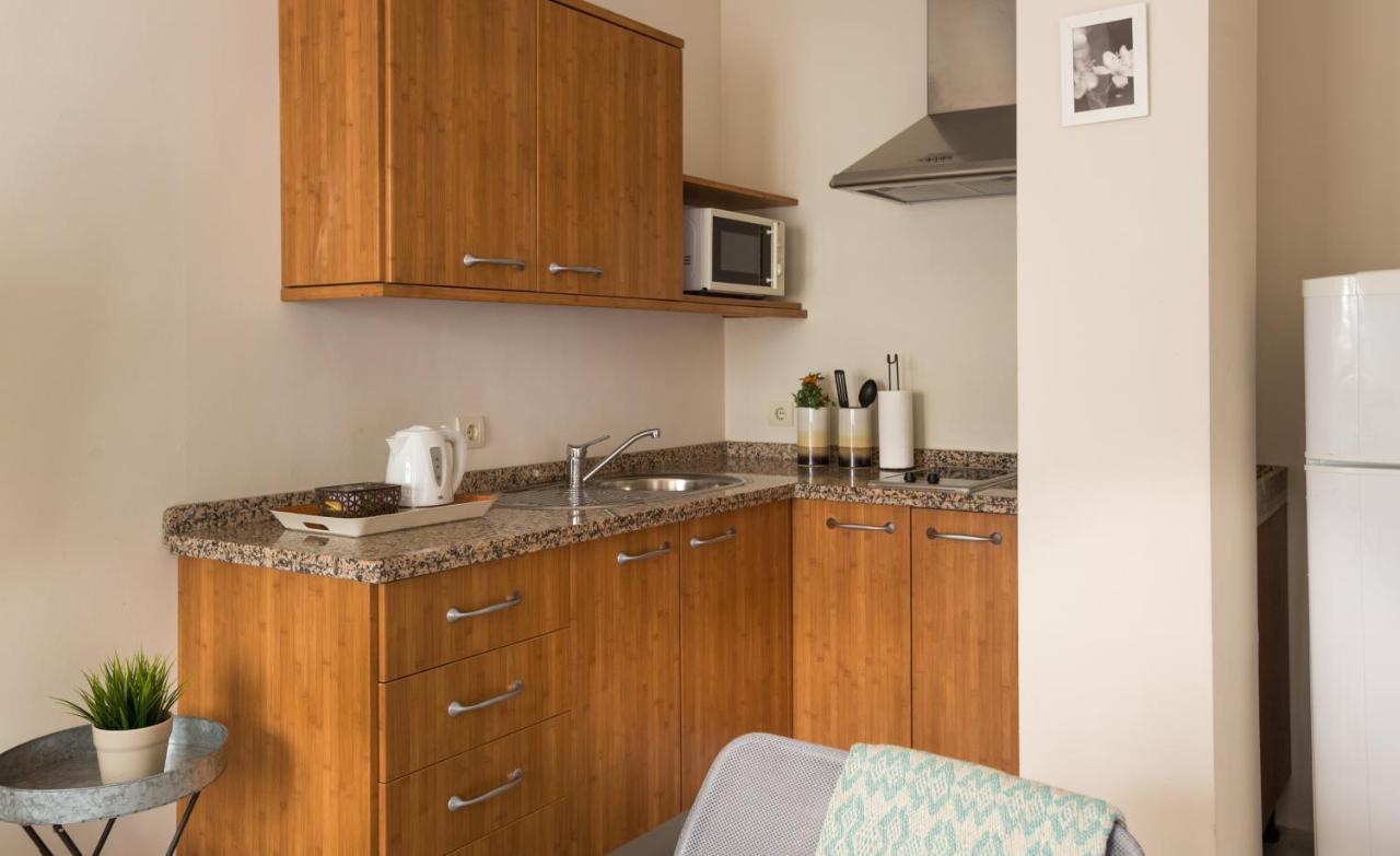 Apartamentos Altamira Sevilla Bagian luar foto