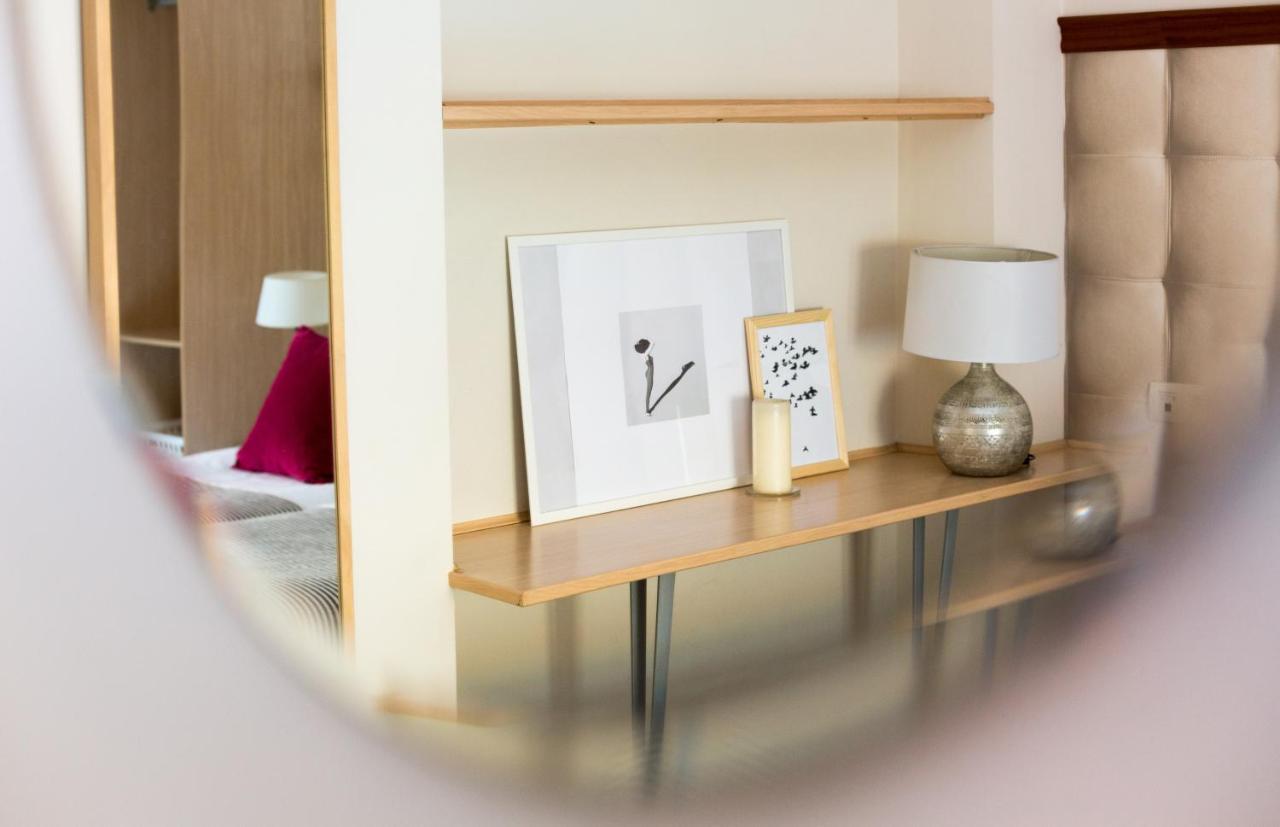 Apartamentos Altamira Sevilla Bagian luar foto