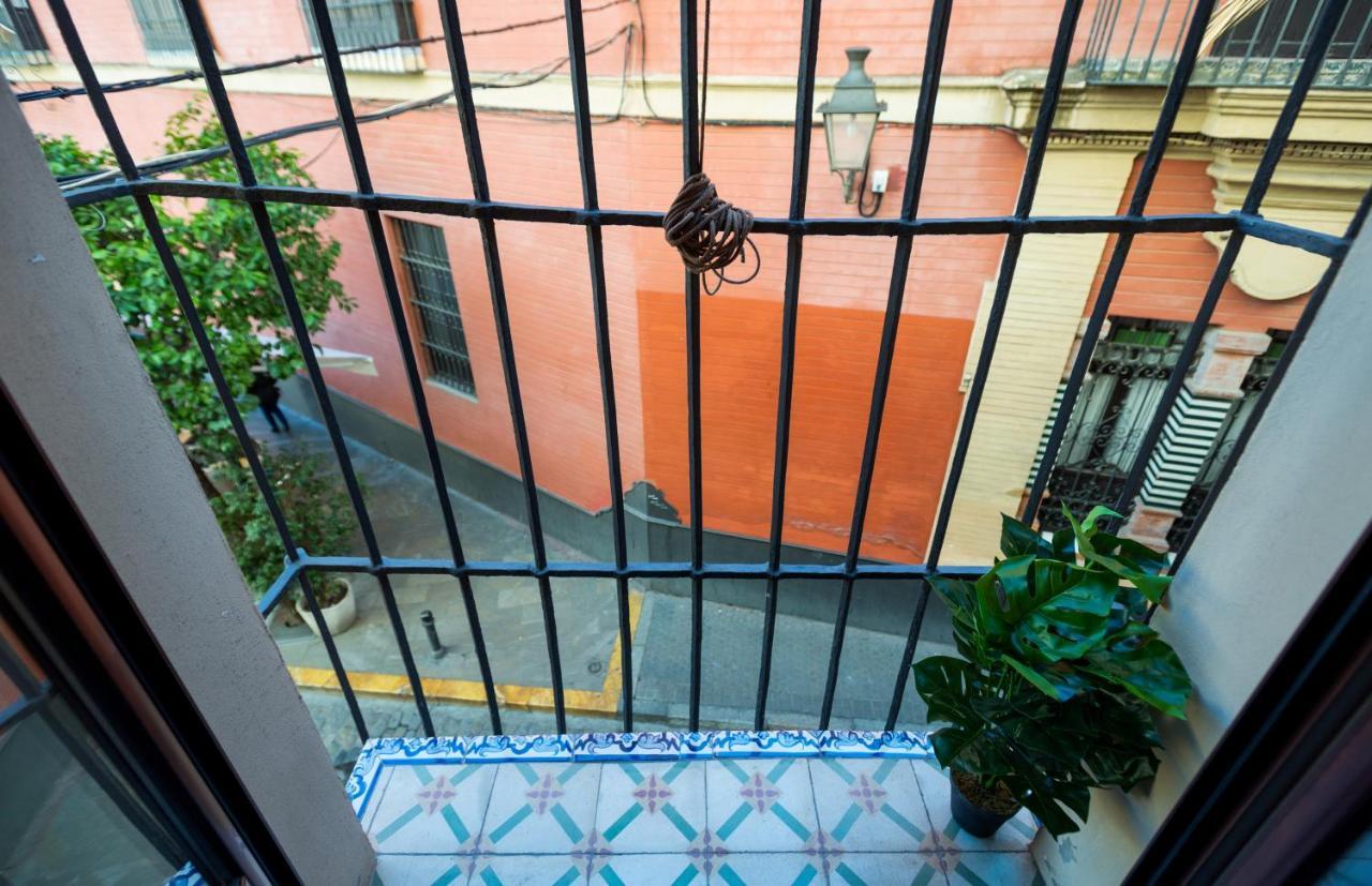 Apartamentos Altamira Sevilla Bagian luar foto