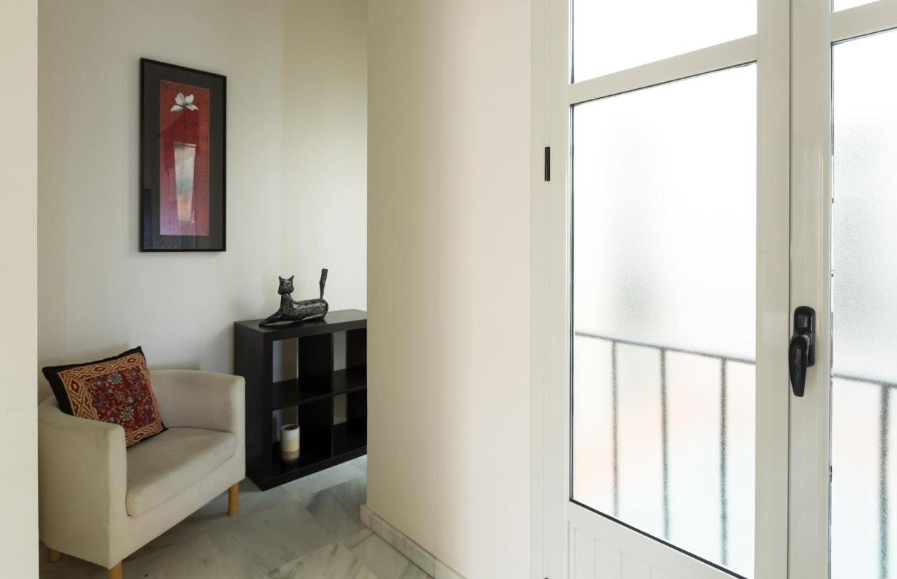 Apartamentos Altamira Sevilla Bagian luar foto