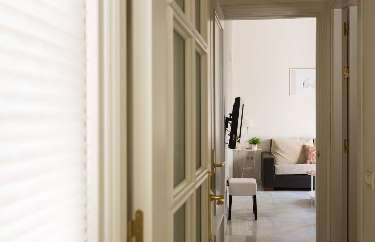 Apartamentos Altamira Sevilla Bagian luar foto
