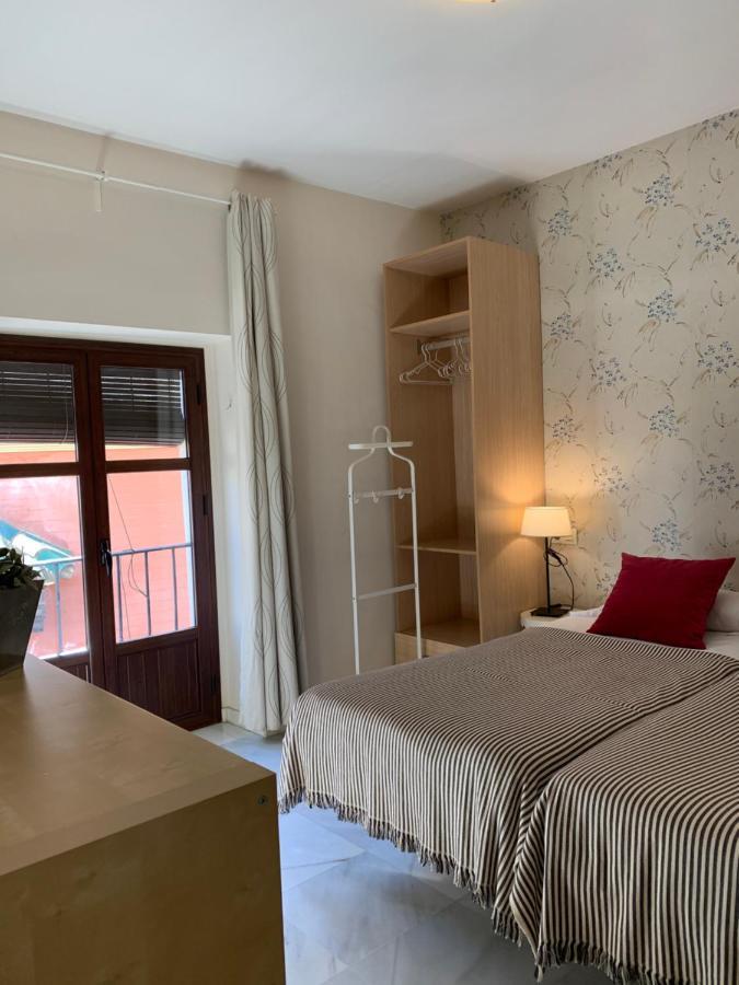 Apartamentos Altamira Sevilla Bagian luar foto
